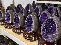 為什麼越來越多人擺放恐龍蛋水晶洞？